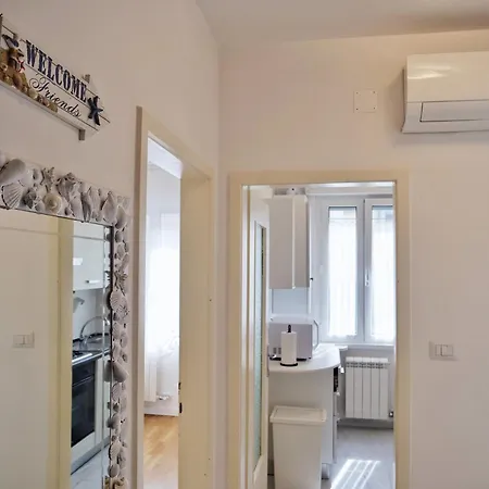 Fiore Di Mare - Delizioso Bilocale Con Posto Auto Vicino Al Porto * Grado